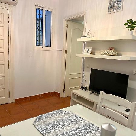 Iyourbasics Lovely Apartment Hinestrosa 23 Free Wifi&Ac Málaga Buitenkant foto