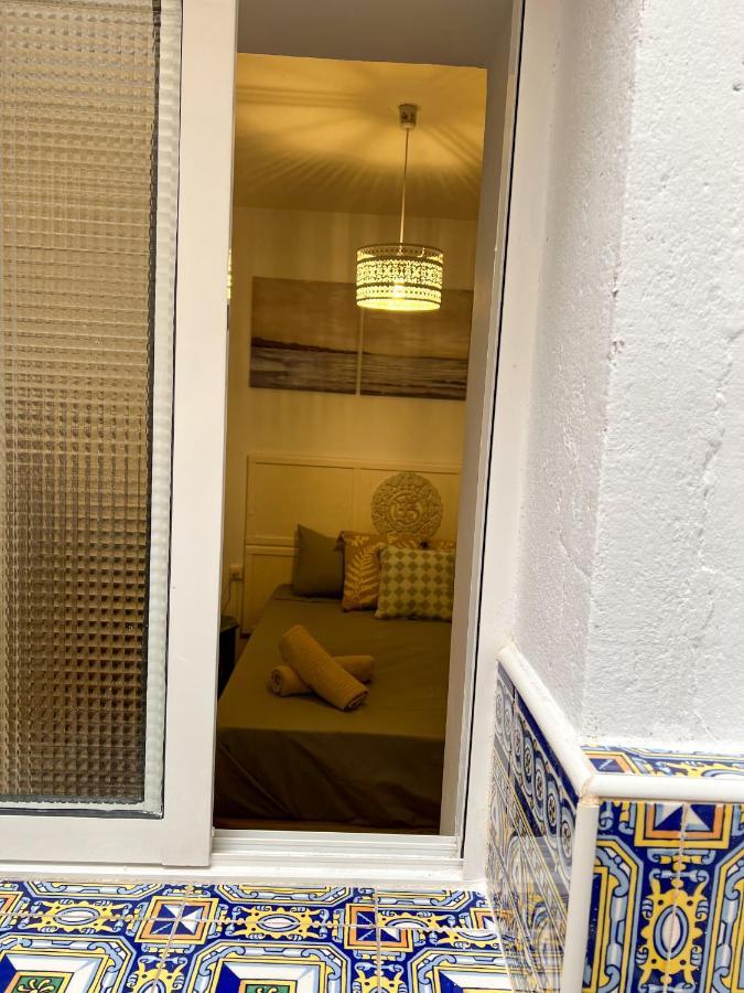 Iyourbasics Lovely Apartment Hinestrosa 23 Free Wifi&Ac Málaga Buitenkant foto