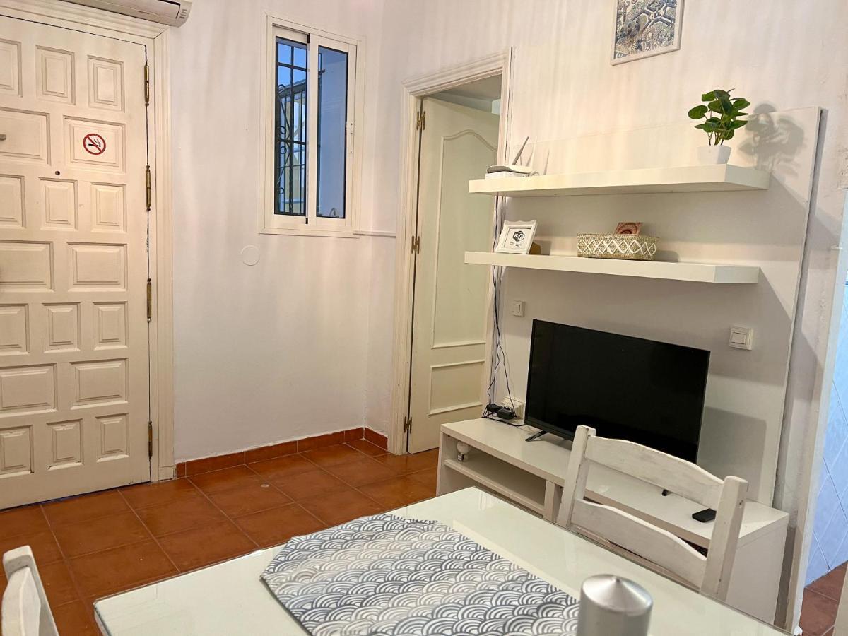 Iyourbasics Lovely Apartment Hinestrosa 23 Free Wifi&Ac Málaga Buitenkant foto
