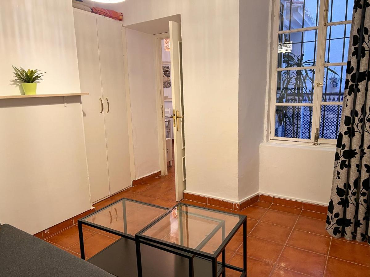 Iyourbasics Lovely Apartment Hinestrosa 23 Free Wifi&Ac Málaga Buitenkant foto