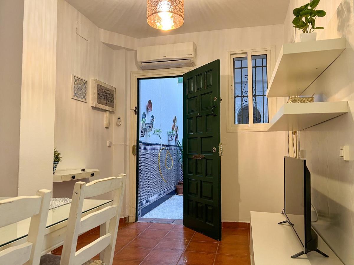 Iyourbasics Lovely Apartment Hinestrosa 23 Free Wifi&Ac Málaga Buitenkant foto